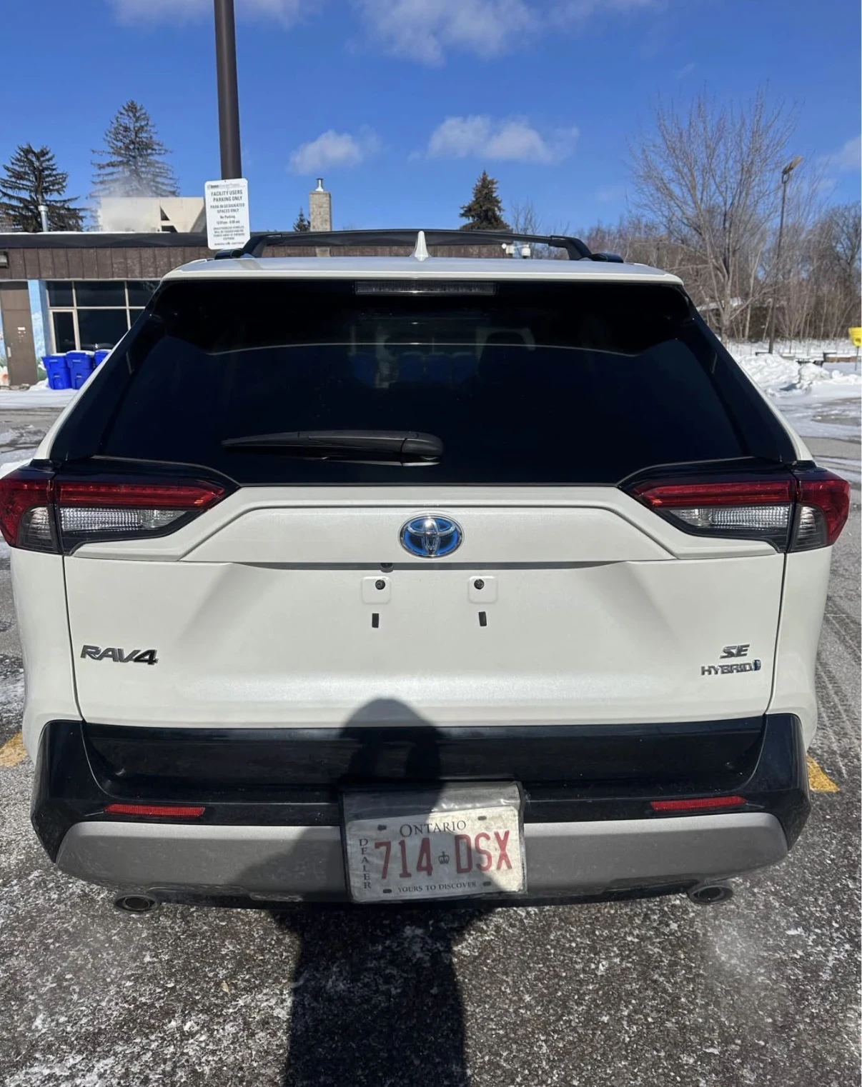 Toyota Rav4 HYBRID SE / ПЛАТНЕН САЛОН / ПОДГРЕВ / КАМЕРА / , снимка 5 - Автомобили и джипове - 54492722