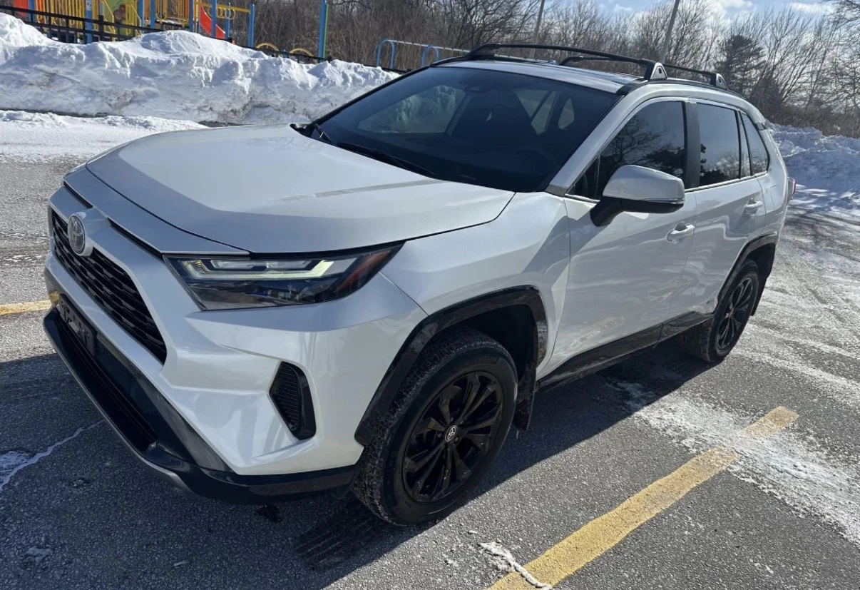 Toyota Rav4 HYBRID SE / ПЛАТНЕН САЛОН / ПОДГРЕВ / КАМЕРА / 