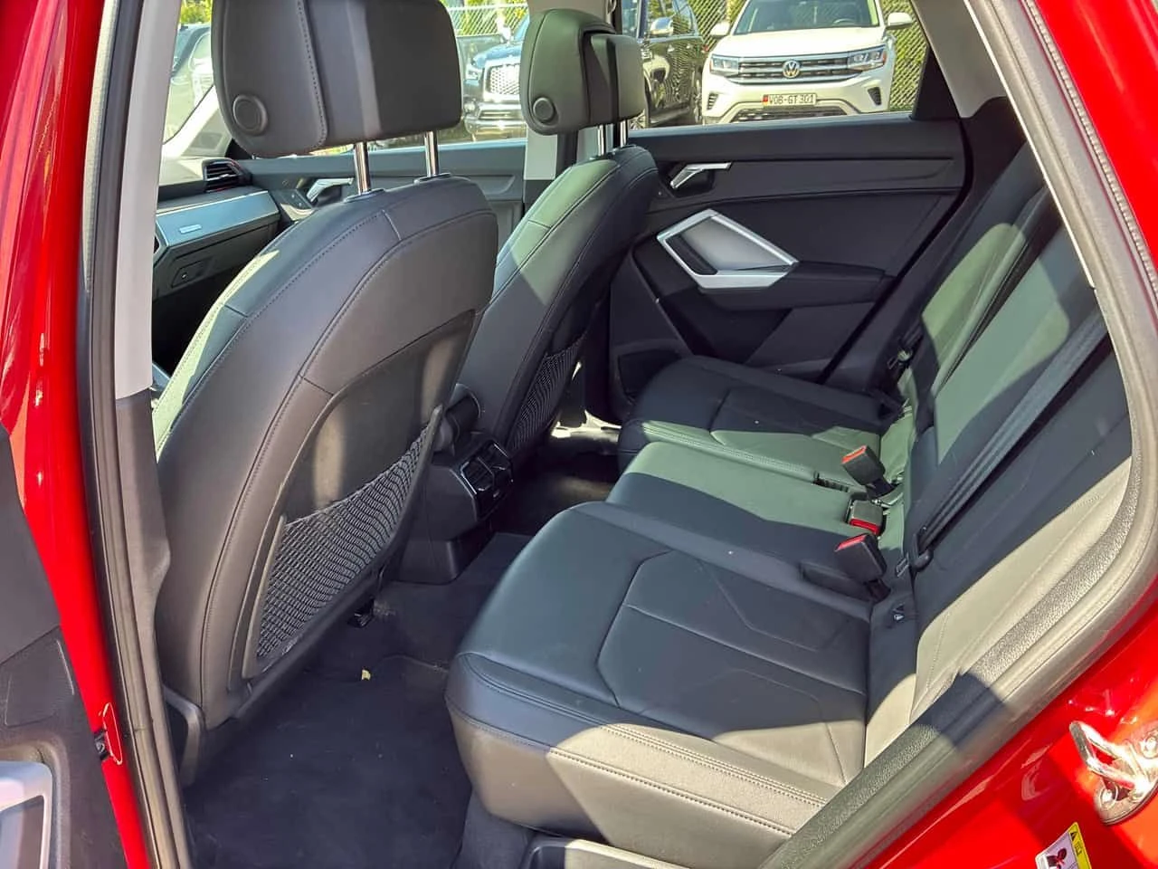 Audi Q3 Komfort/DISTRONIC/CAMERA/АВТОКРЕДИТ, снимка 13 - Автомобили и джипове - 54735588