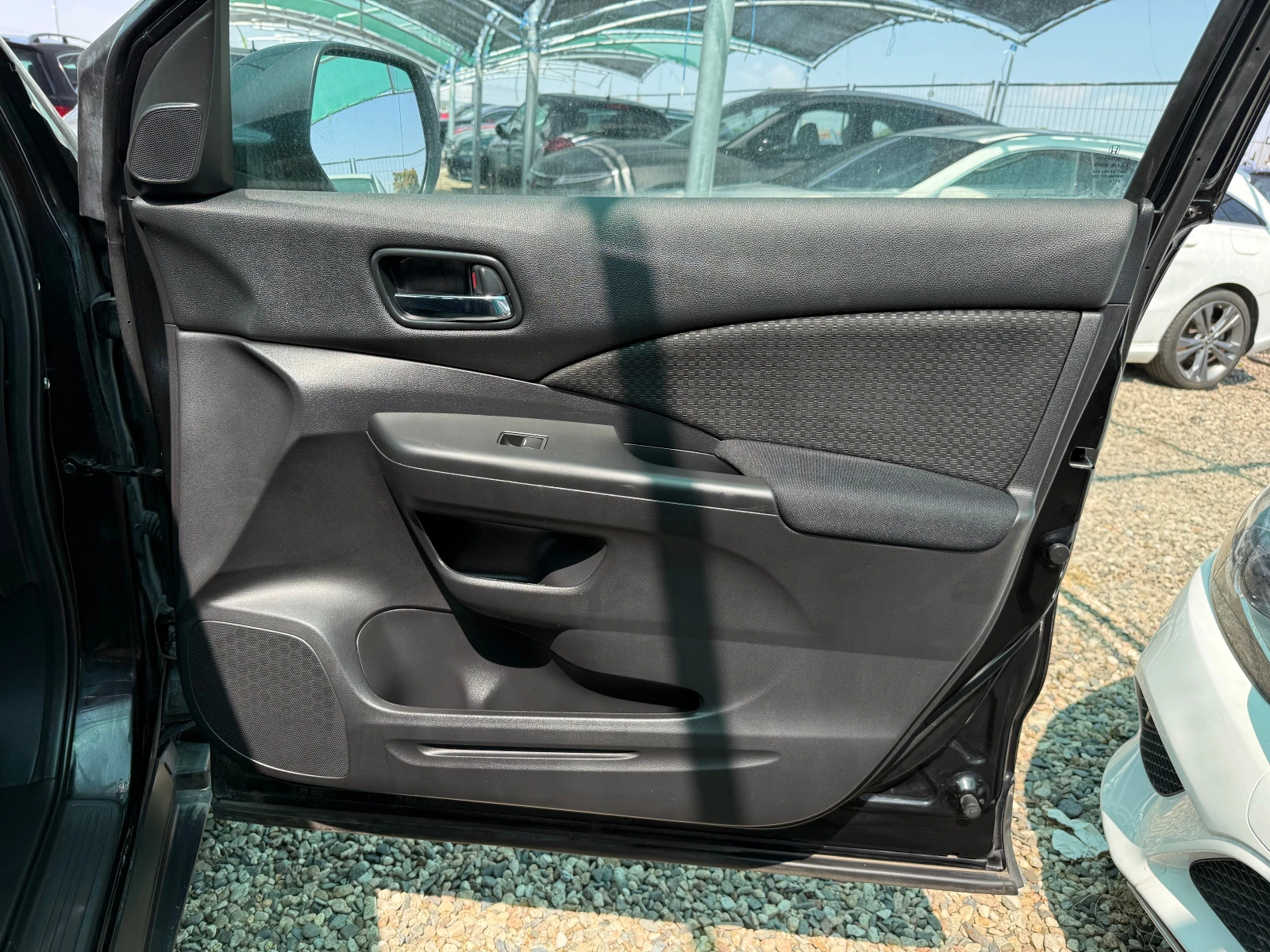 Honda Cr-v 2.0 i, снимка 14 - Автомобили и джипове - 54998063