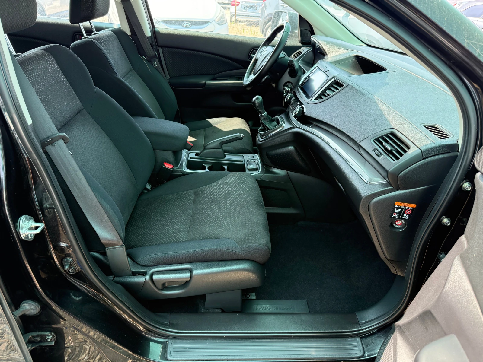 Honda Cr-v 2.0 i, снимка 15 - Автомобили и джипове - 54998063