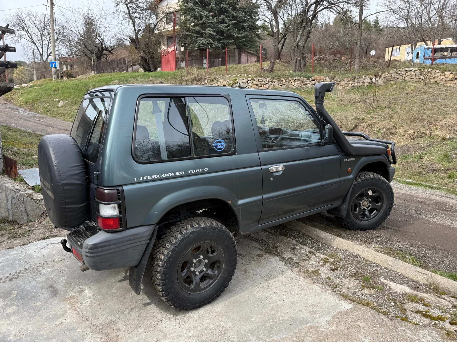 Mitsubishi Pajero 2.5TD, снимка 3 - Автомобили и джипове - 55249921