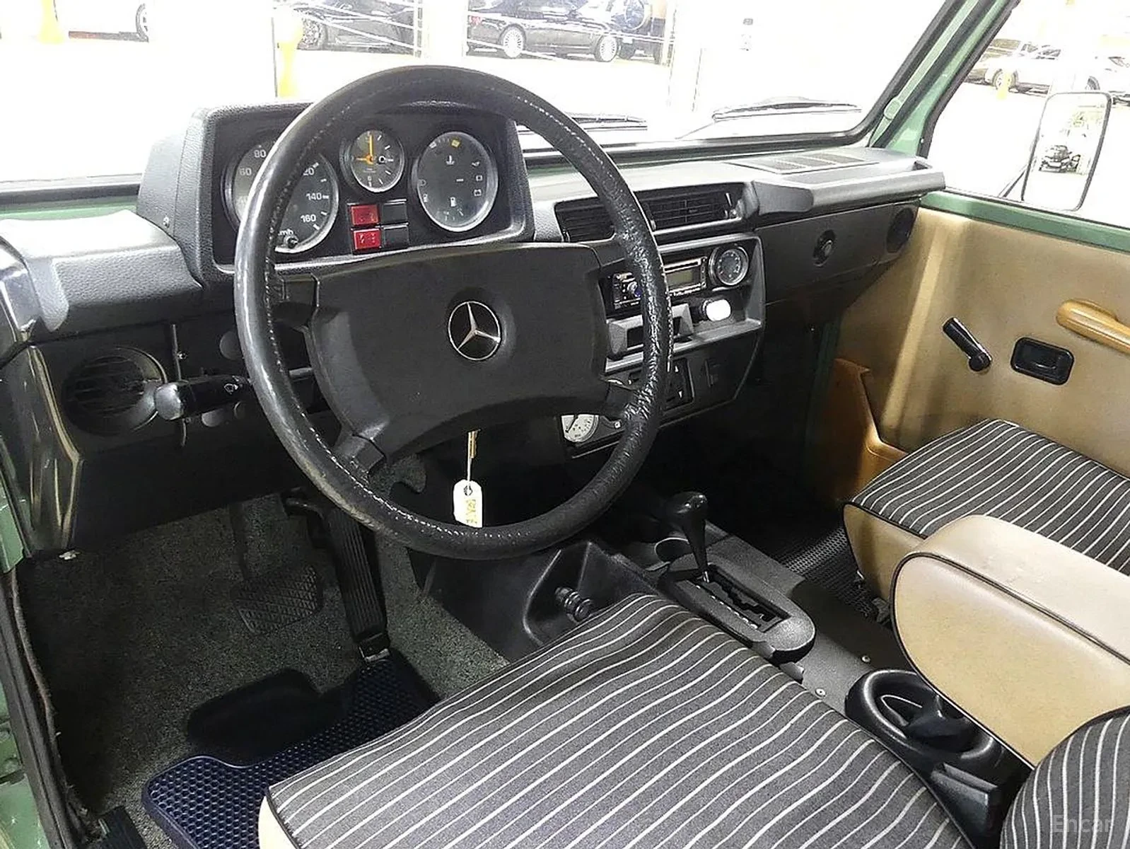 Mercedes-Benz G 300, снимка 7 - Автомобили и джипове - 55295372