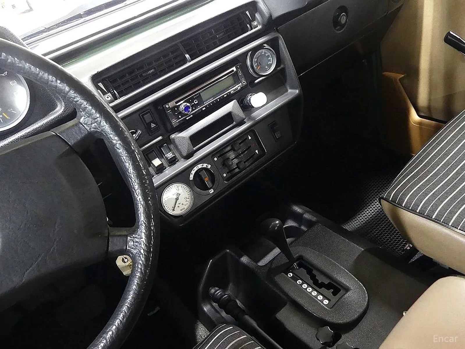 Mercedes-Benz G 300, снимка 16 - Автомобили и джипове - 55295372