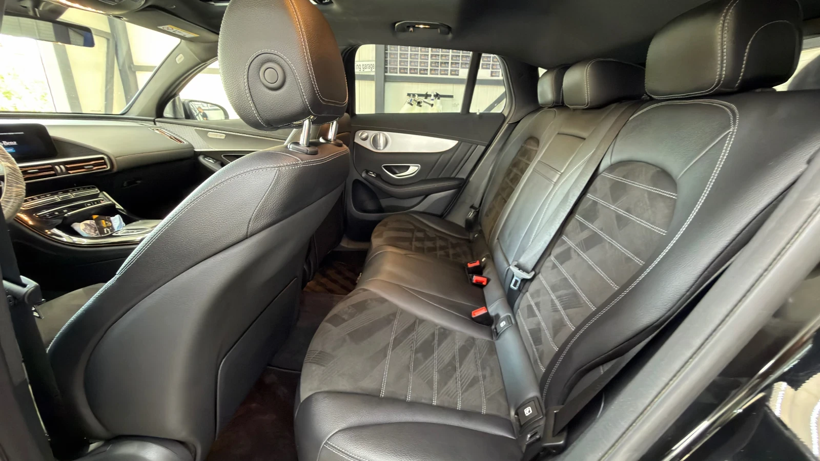 Mercedes-Benz EQC EQC400 AMG, снимка 10 - Автомобили и джипове - 55368092