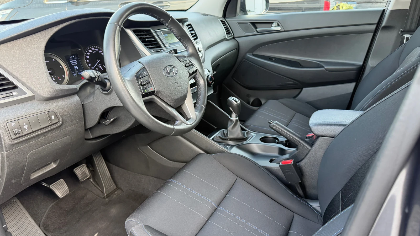 Hyundai Tucson 139000km, 10/2017, снимка 7 - Автомобили и джипове - 55451959