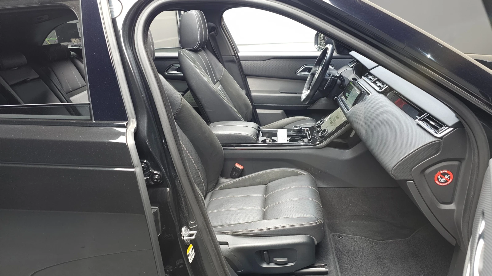 Land Rover Range Rover Velar 2.0 D240 R-Dynamic SE, снимка 9 - Автомобили и джипове - 55595273