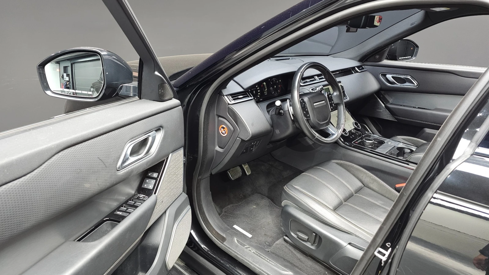 Land Rover Range Rover Velar 2.0 D240 R-Dynamic SE, снимка 11 - Автомобили и джипове - 55595273