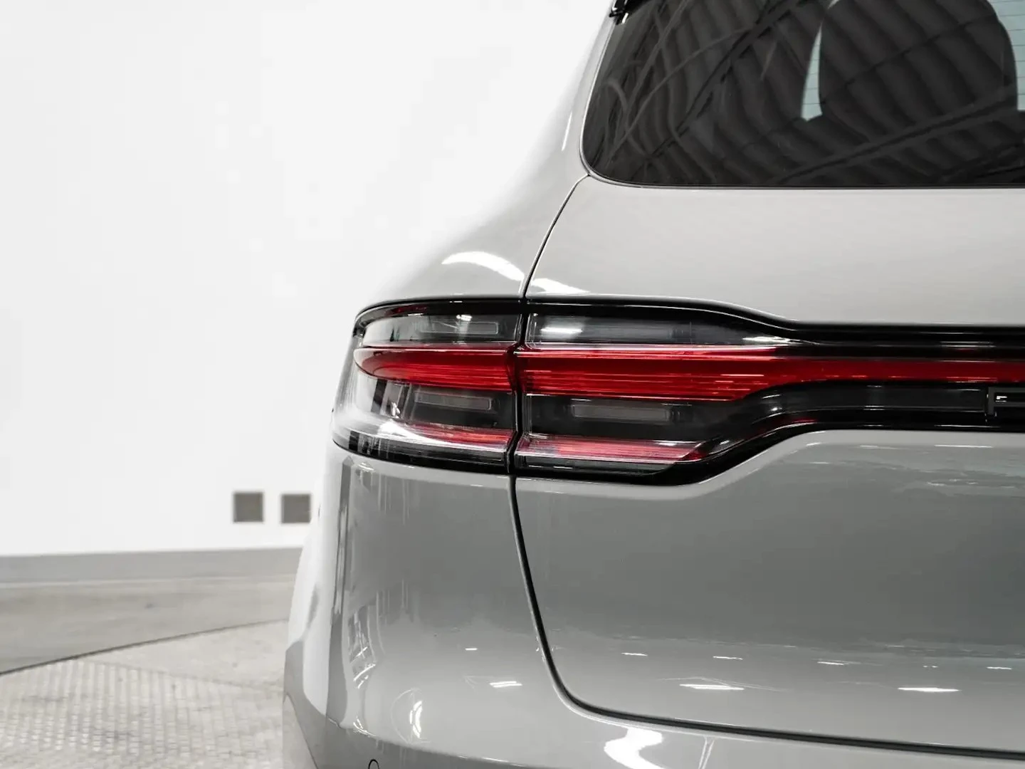 Porsche Macan PREMIUM PLUS BURMESTER ЦЕНА ДО БЪЛГАРИЯ АВТОКРЕДИТ, снимка 11 - Автомобили и джипове - 55626509