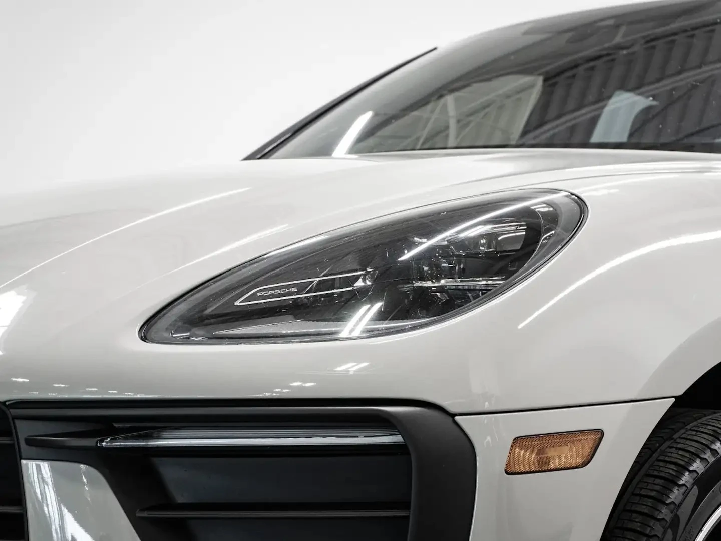 Porsche Macan PREMIUM PLUS BURMESTER ЦЕНА ДО БЪЛГАРИЯ АВТОКРЕДИТ, снимка 10 - Автомобили и джипове - 55626509