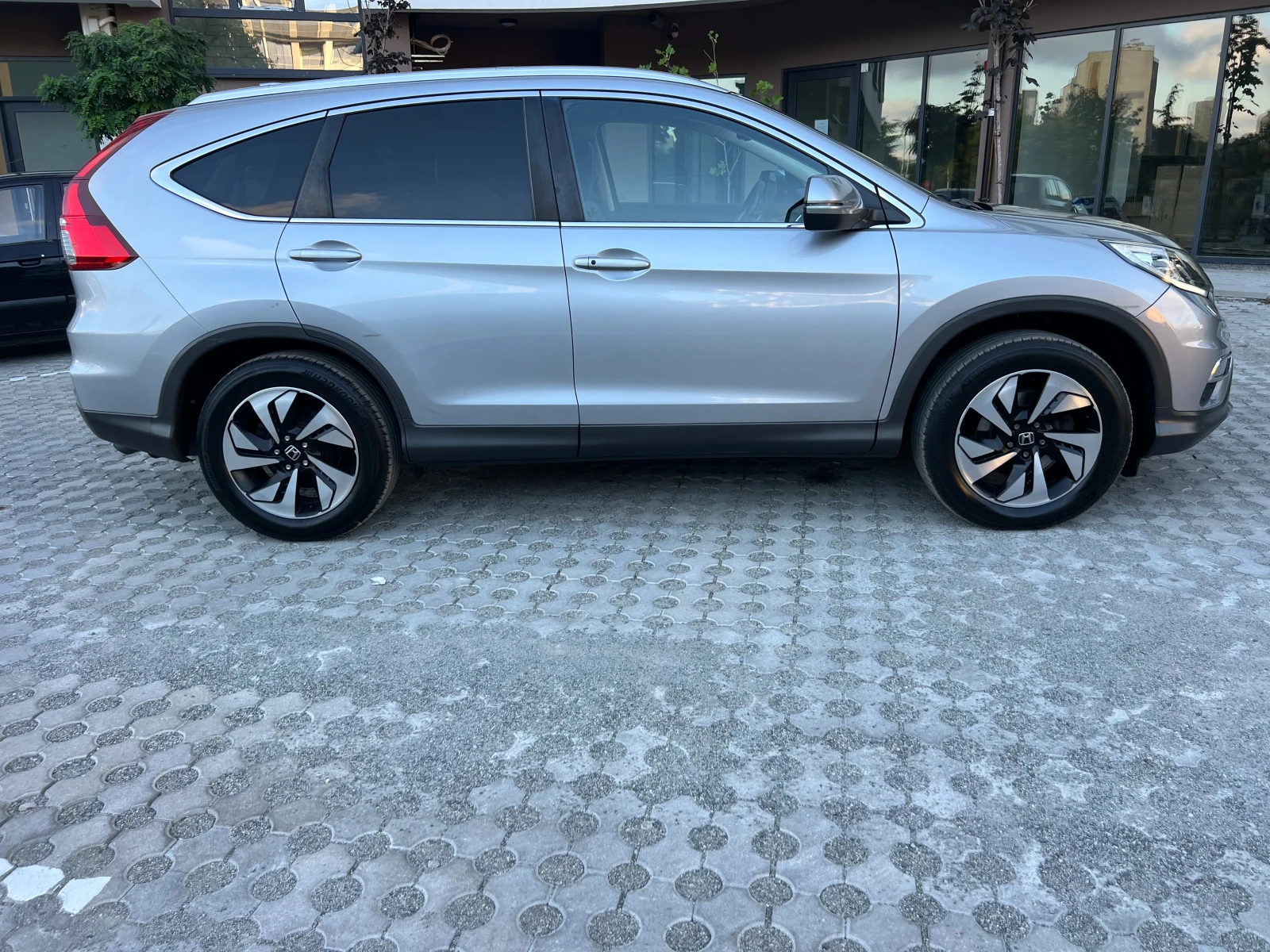 Honda Cr-v 1.6 I-DTEC AWD EXECUTIVE Панорама Keyless Go, снимка 9 - Автомобили и джипове - 55754623