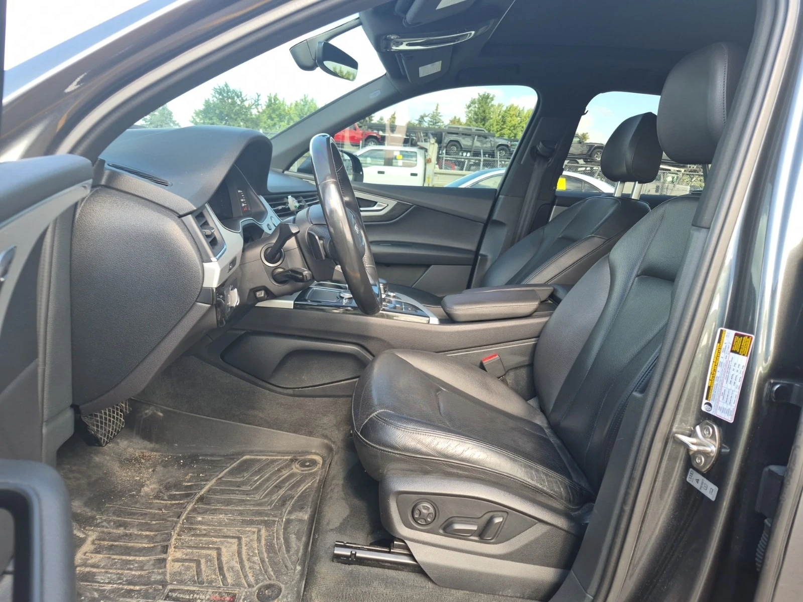 Audi Q7 * 3.0T PROGRESSIV * CARFAX * ЦЕНА ДО БГ, снимка 5 - Автомобили и джипове - 55969551