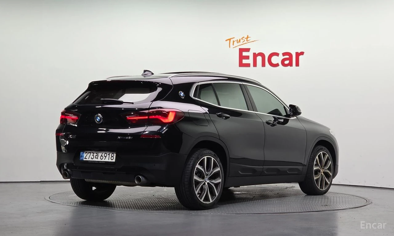 BMW X2 xDrive20i Advantage, снимка 2 - Автомобили и джипове - 56549504
