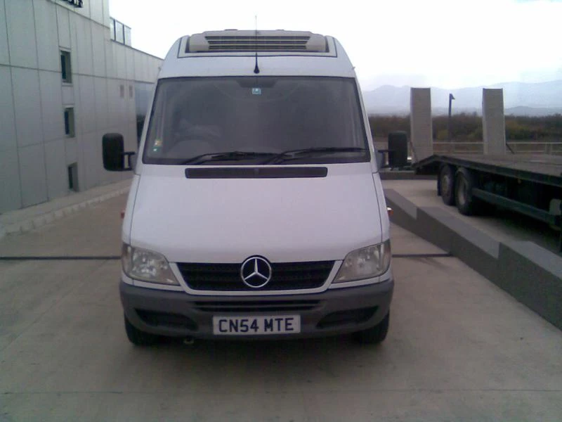 Mercedes-Benz Sprinter 211 НА ЧАСТИ, снимка 2 - Бусове и автобуси - 18688183