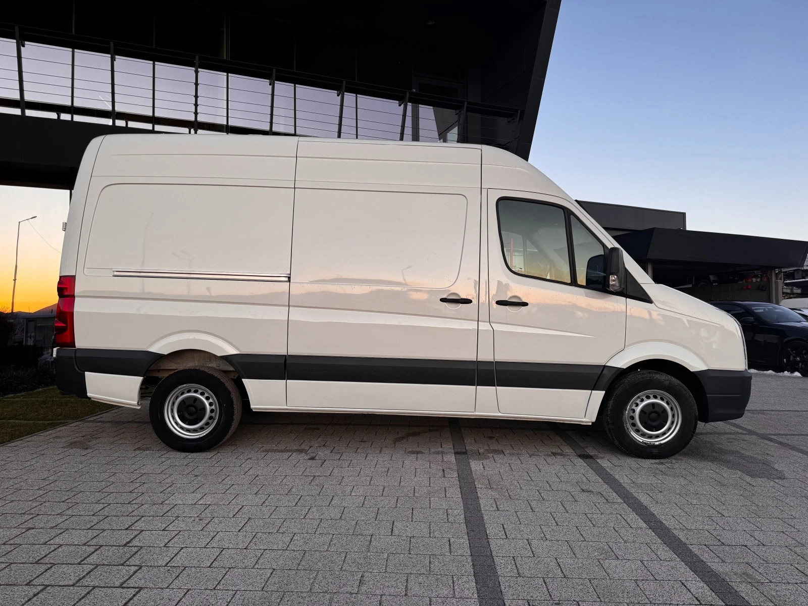 VW Crafter 2.5TDI Климатроник L2H2 - изображение 5