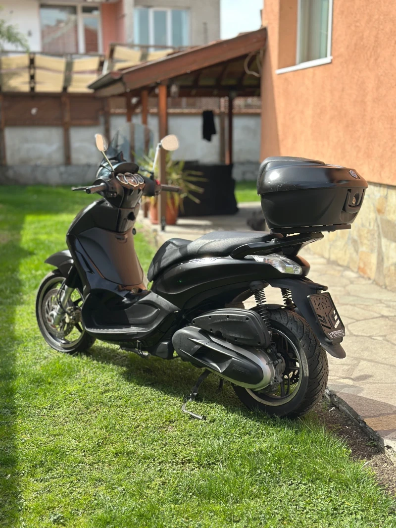 Piaggio Beverly 350, снимка 4 - Мотоциклети и мототехника - 47894870