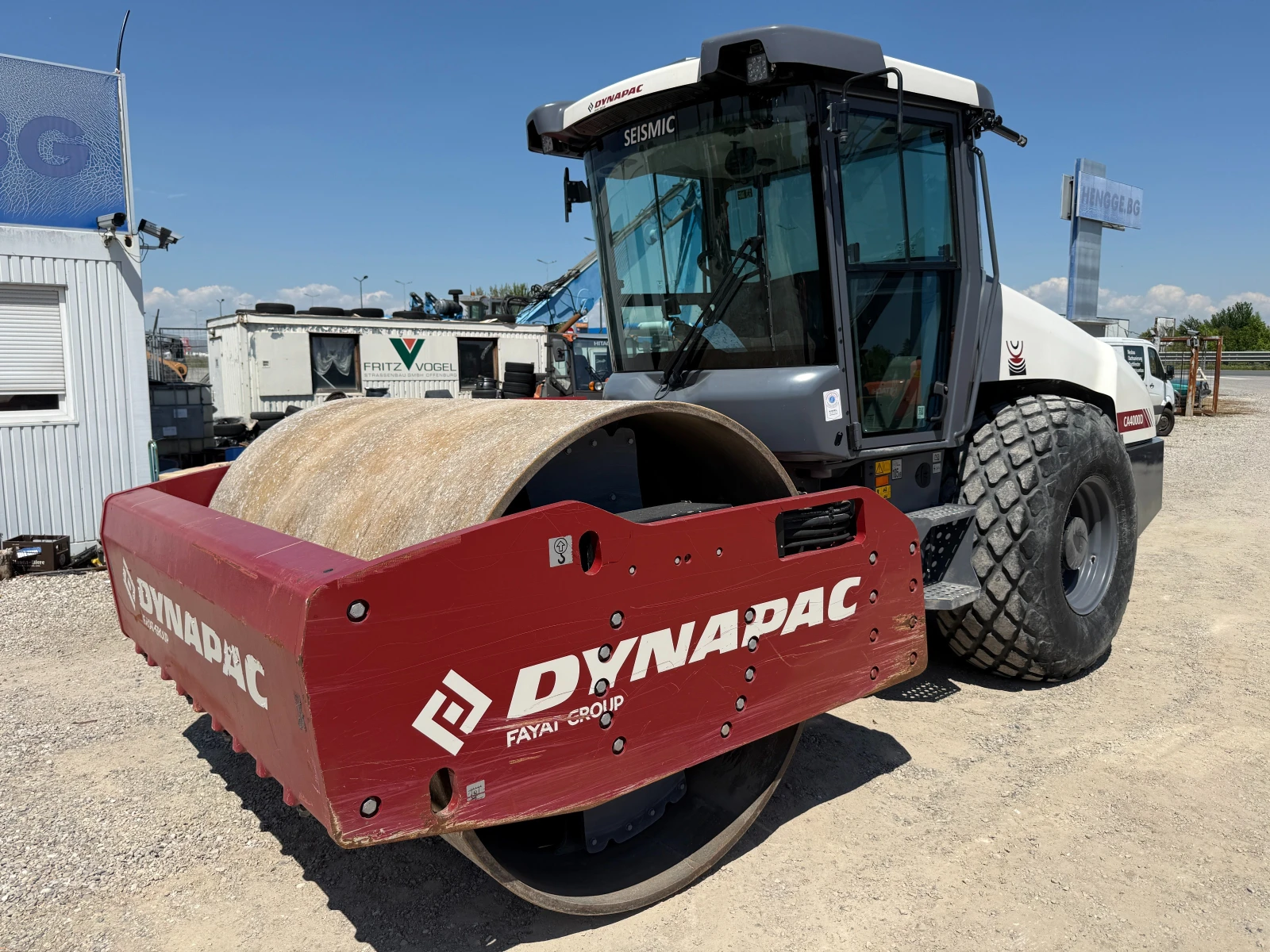 Валяк Dynapac CA4000D НОВ, снимка 14 - Индустриална техника - 54441631