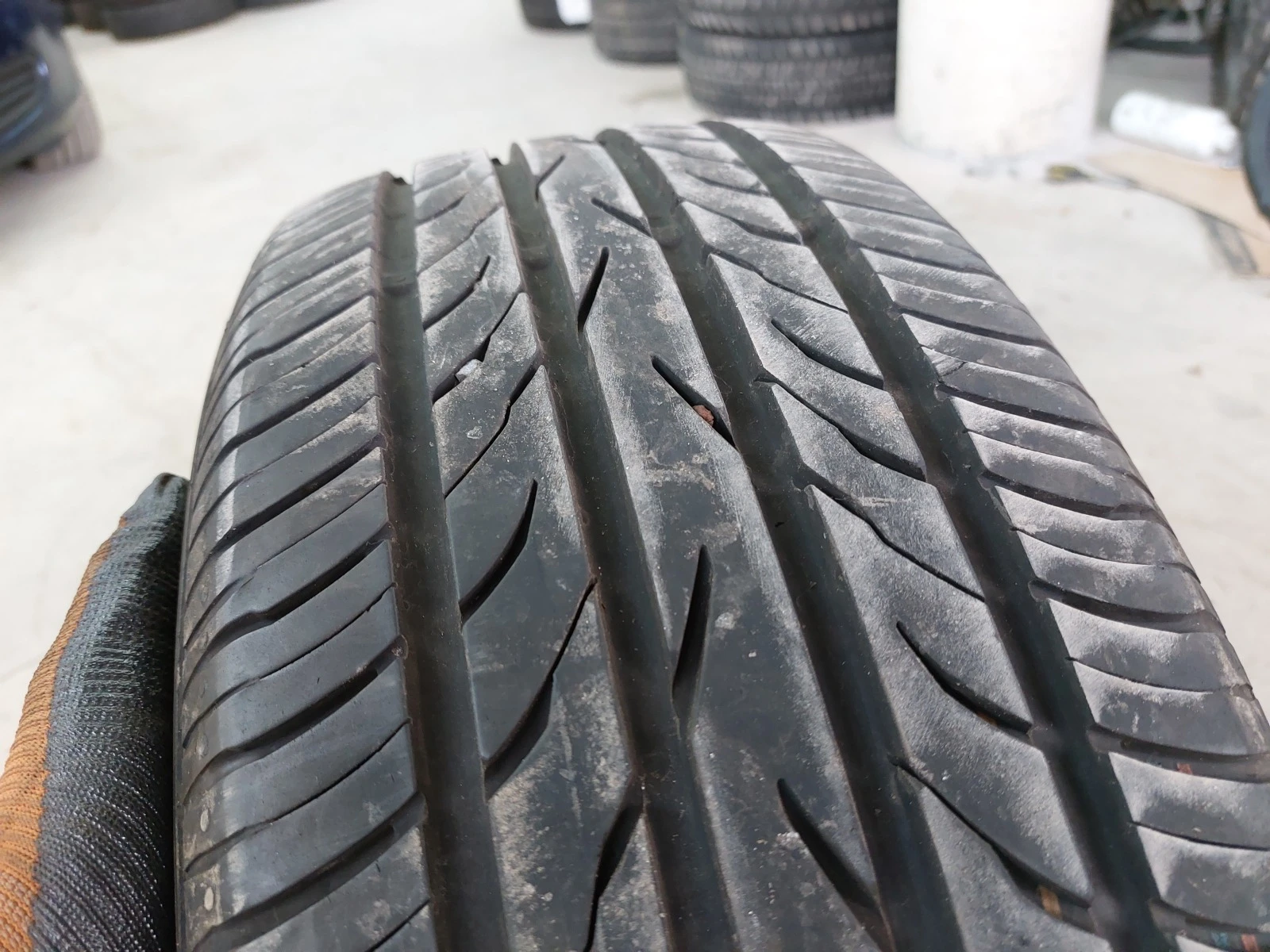 ���� 215/55R17 | Mobile.bg � ����������� 2