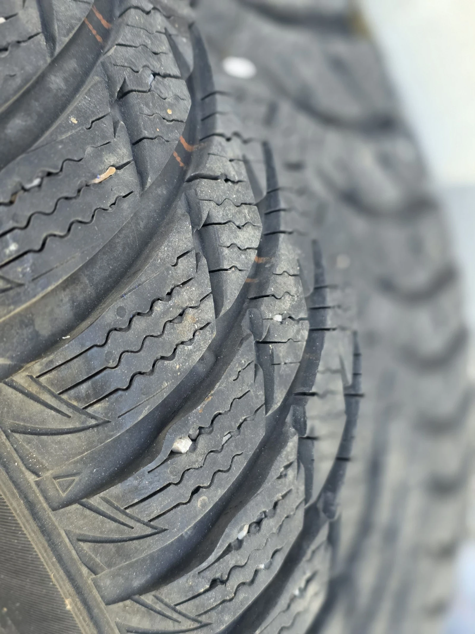 Гуми с джанти Michelin 205/55R16, снимка 11 - Гуми и джанти - 52176521