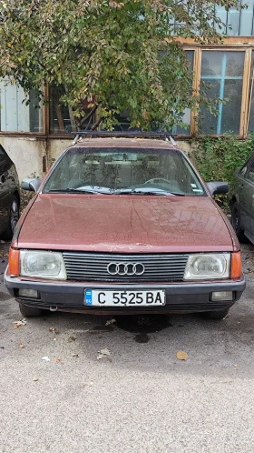 Audi 100 