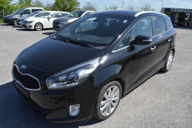 ������ Kia Carens