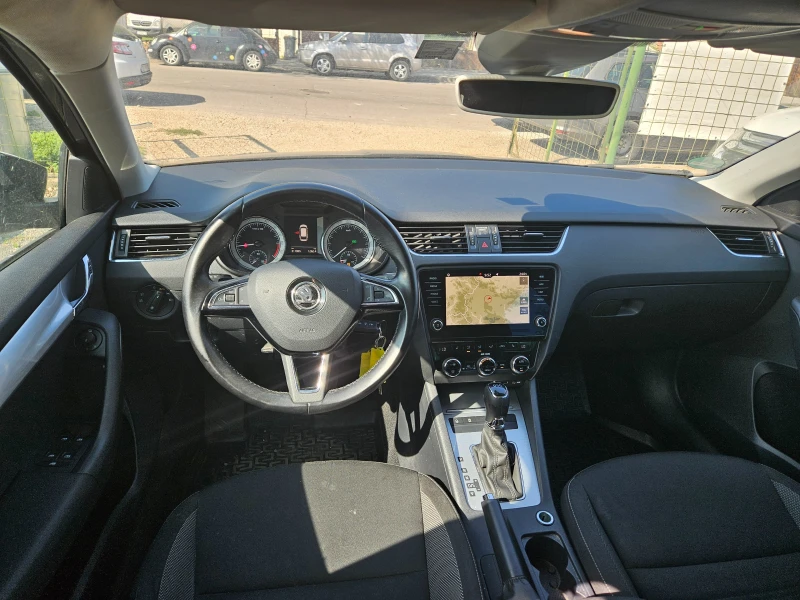 Skoda Octavia 1.6 TDi Германия DSG, снимка 8 - Автомобили и джипове - 47105836