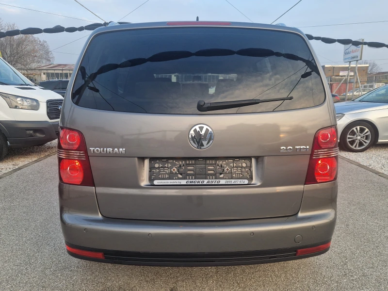 VW Touran 2.0TDI-7mesta* HIGHLINE* NAVI* KSENON* PDC* LUC* I, снимка 6 - Автомобили и джипове - 48444589