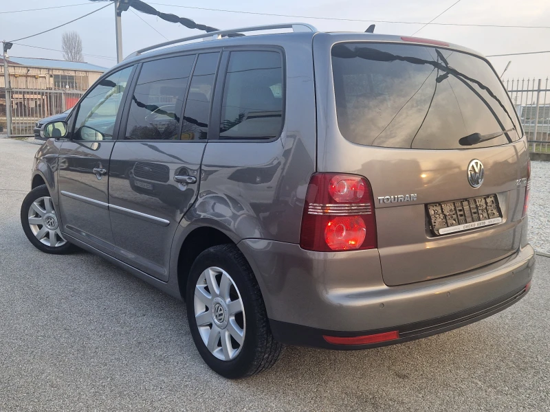 VW Touran 2.0TDI-7mesta* HIGHLINE* NAVI* KSENON* PDC* LUC* I, снимка 7 - Автомобили и джипове - 48444589