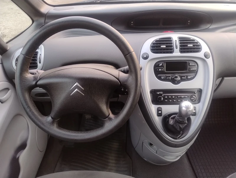 Citroen Xsara picasso 1.6I, снимка 13 - Автомобили и джипове - 49350185