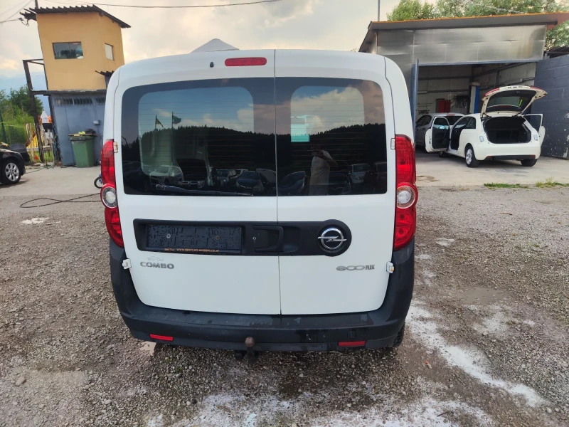 Opel Combo 1.3 D 90к.с., снимка 5 - Автомобили и джипове - 50955244