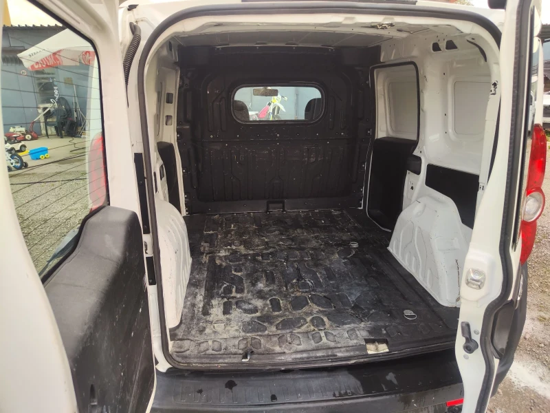 Opel Combo 1.3 D 90к.с., снимка 8 - Автомобили и джипове - 50955244