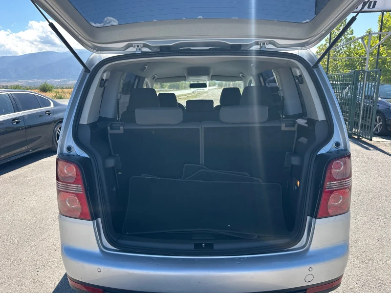 VW Touran 1.9TDI, снимка 7 - Автомобили и джипове - 51722744
