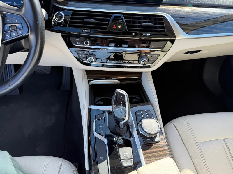 BMW 520 520 d xdrive mild hybrid, снимка 9 - Автомобили и джипове - 52148641