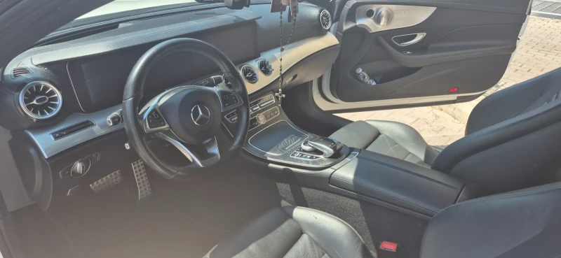 Mercedes-Benz E 220, снимка 12 - Автомобили и джипове - 52878208