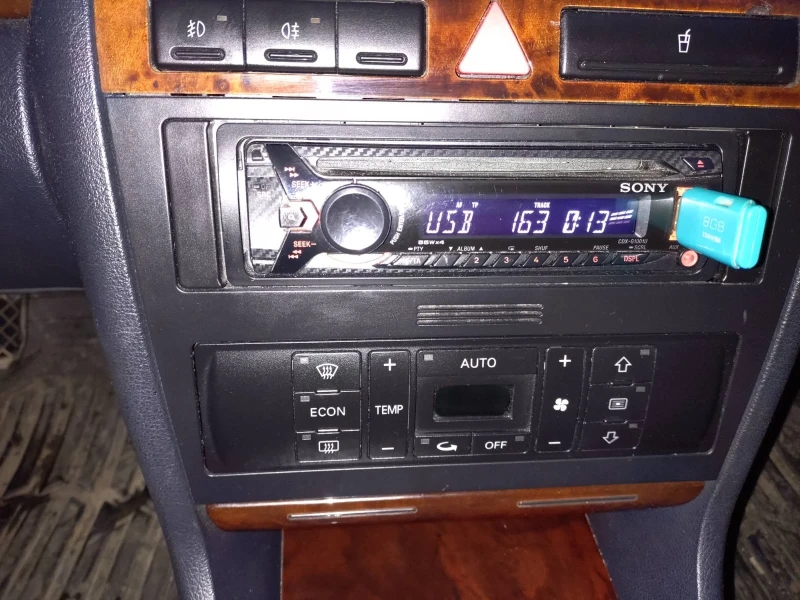 Audi A4, снимка 17 - Автомобили и джипове - 52907608