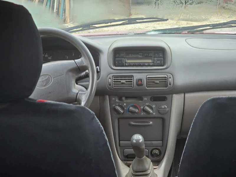 Toyota Corolla 2000 Дизел, снимка 7 - Автомобили и джипове - 53085660