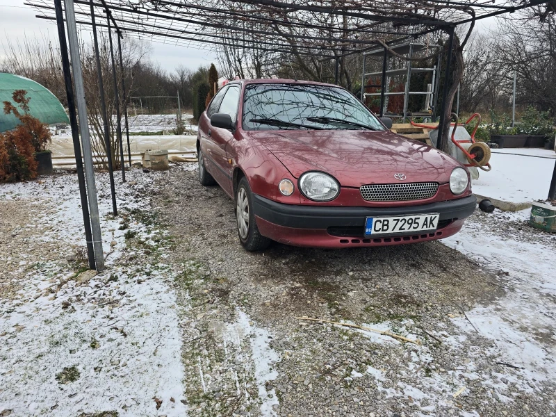 Toyota Corolla 2000 Дизел, снимка 4 - Автомобили и джипове - 53085660