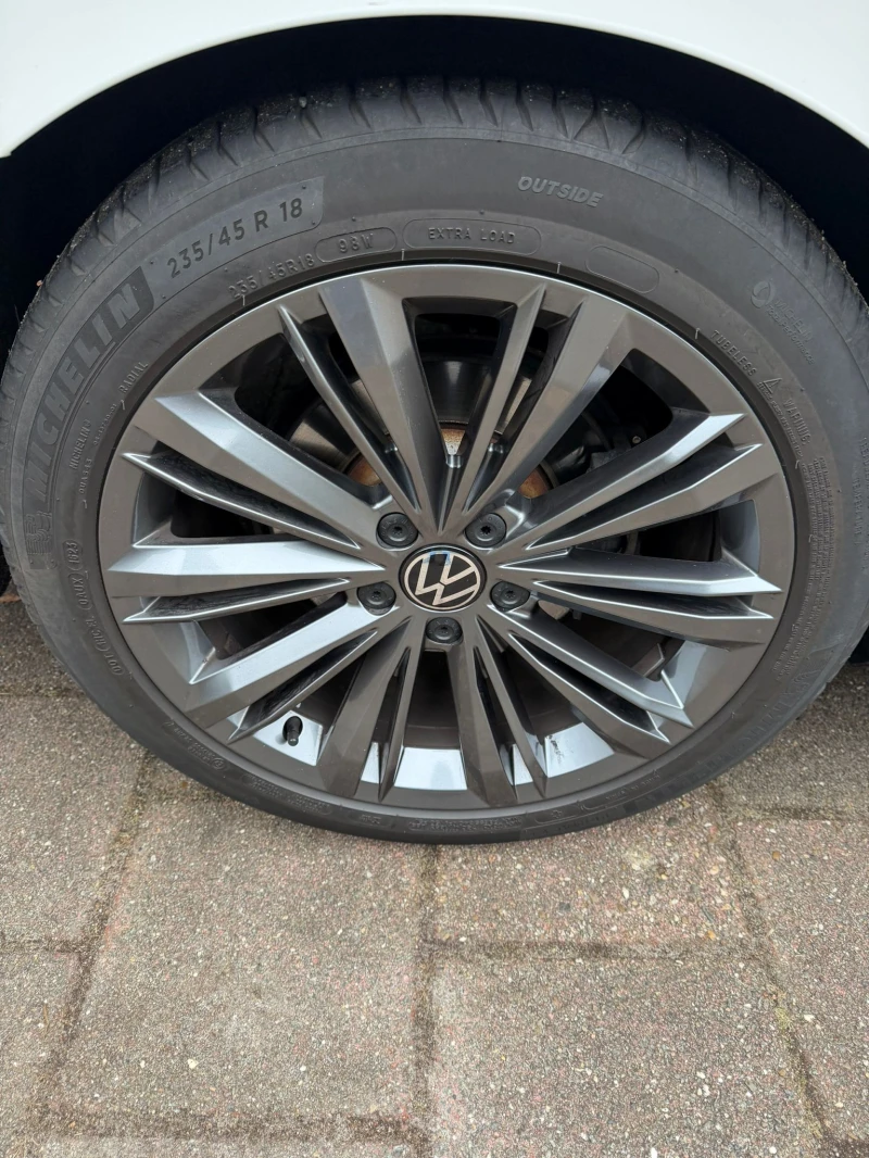 VW Passat 1.5 TSI Business Edition R, снимка 16 - Автомобили и джипове - 53452851