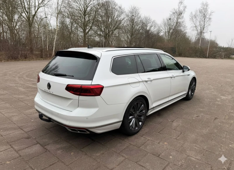 VW Passat 1.5 TSI Business Edition R, снимка 2 - Автомобили и джипове - 53452851