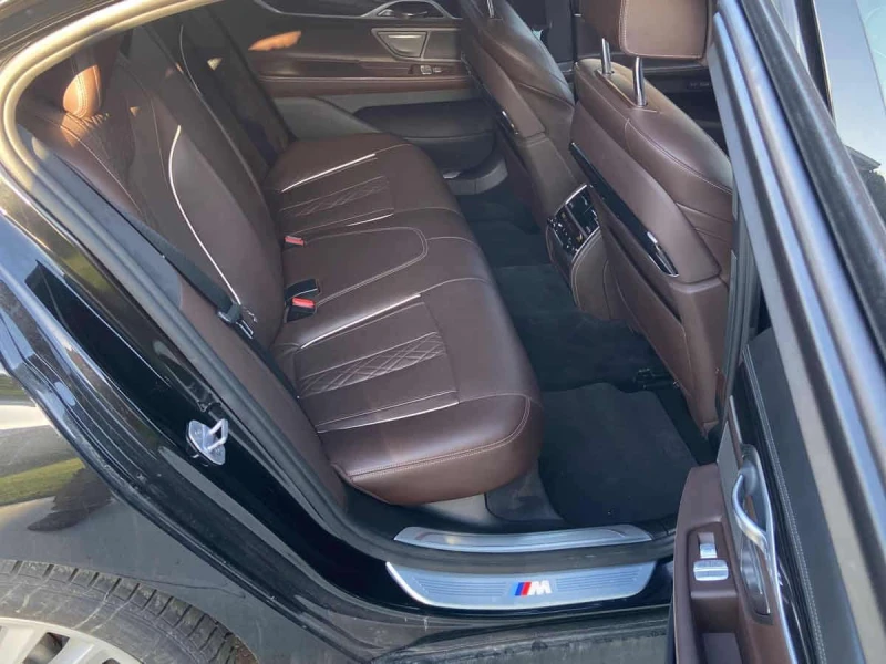 BMW 750 I XDRIVE * CARFAX * OБДУХВАНЕ * ПАНОРАМА, снимка 10 - Автомобили и джипове - 53559968