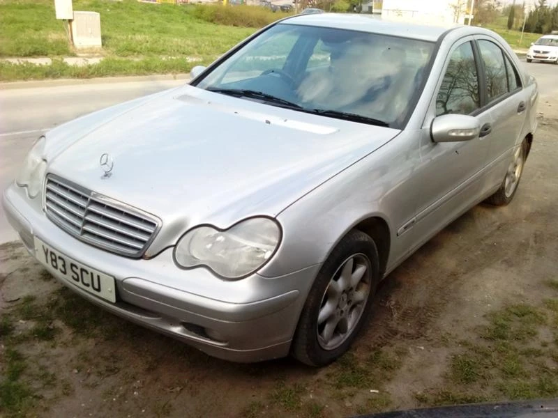 Mercedes-Benz C 220 2.0/2.2, 2.5, снимка 8 - Автомобили и джипове - 5954364