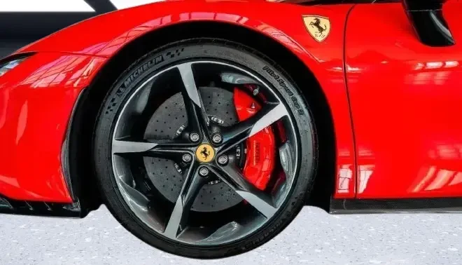 Ferrari SF 90 Stradale = Carbon Ceramic Brakes = Гаранция, снимка 5 - Автомобили и джипове - 52883785