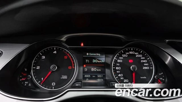 Audi A4, снимка 8 - Автомобили и джипове - 56081261