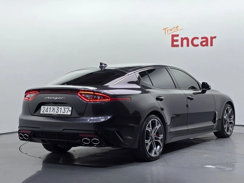 Kia Stinger 2.0 Turbo 2WD| 255к.с., снимка 2 - Автомобили и джипове - 56170080