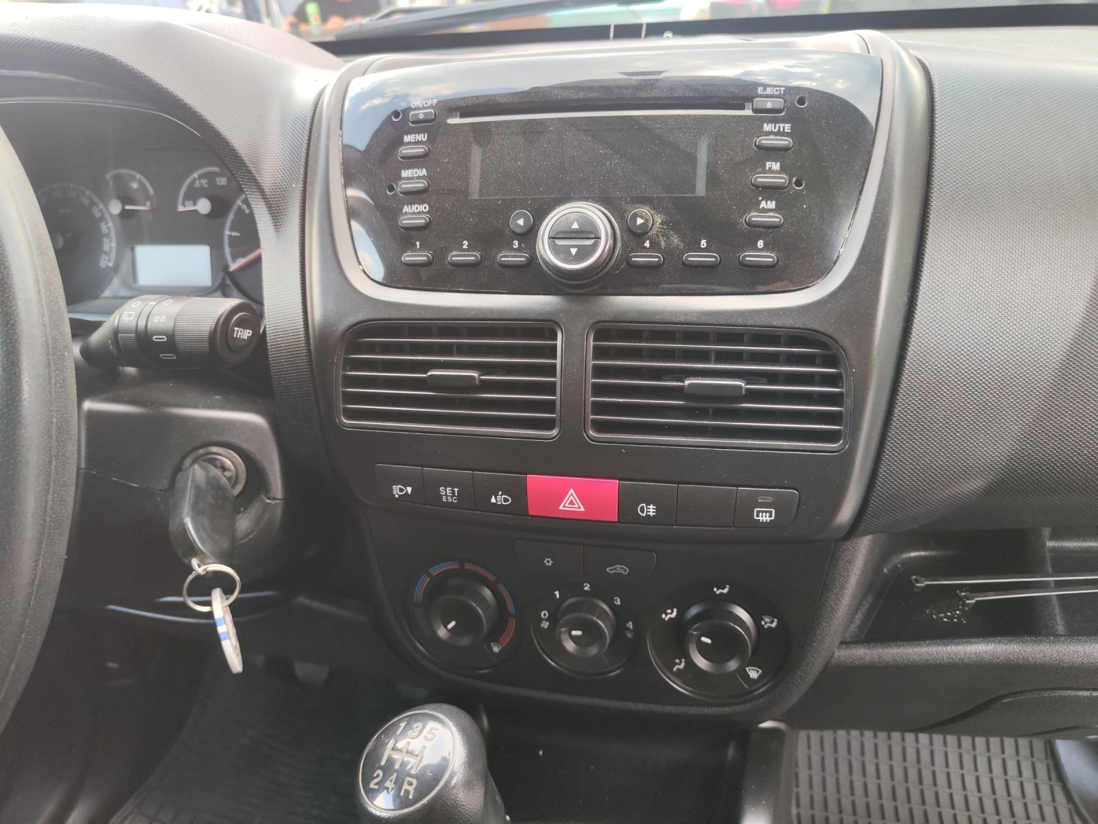 Opel Combo 1.3 D 90к.с. | Mobile.bg — изображение 12