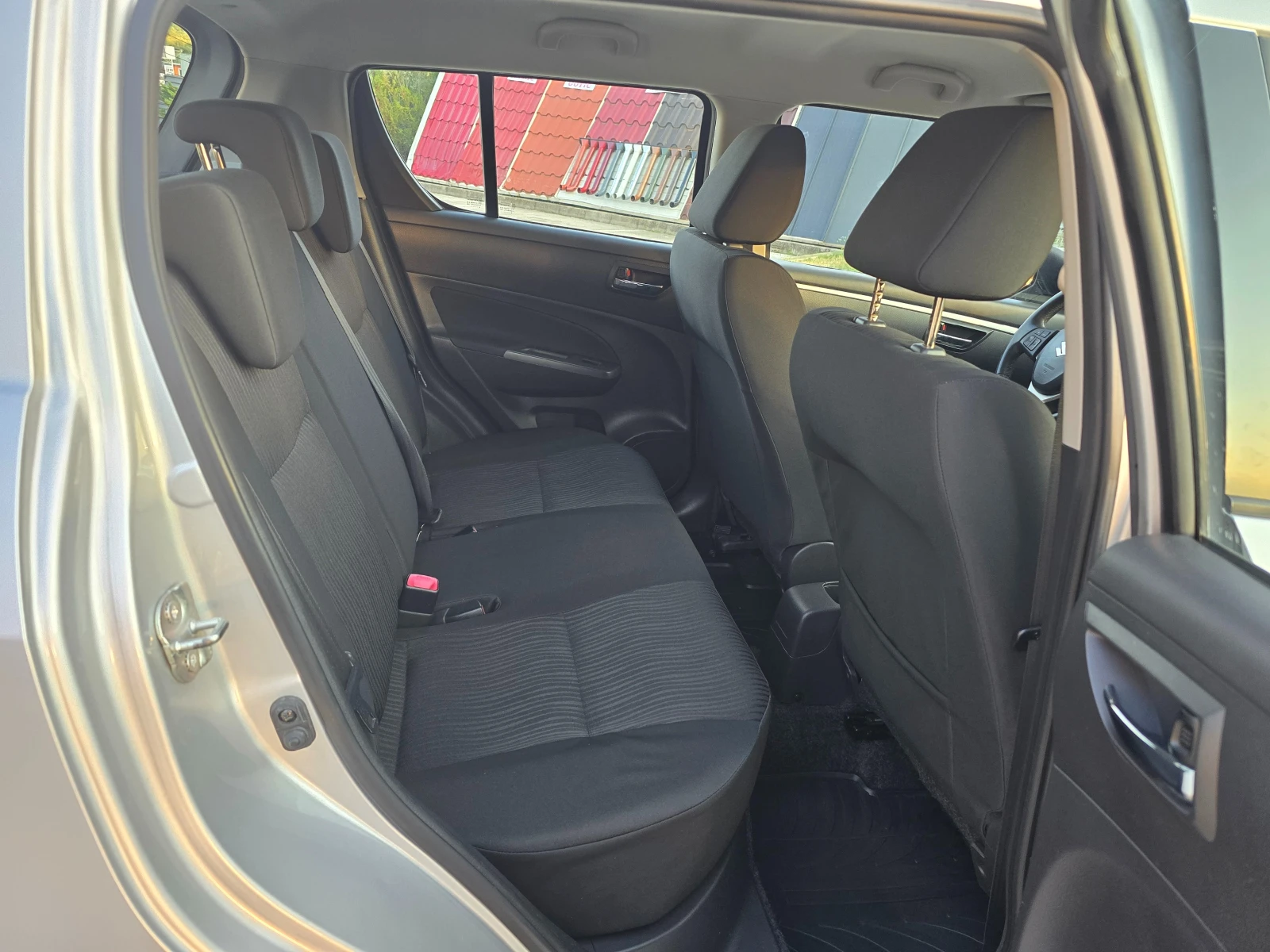 Suzuki Swift 1.2/94ps/KLIMATRONIK-FULL - изображение 10