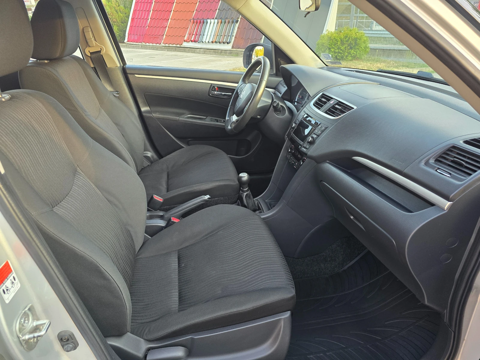 Suzuki Swift 1.2/94ps/KLIMATRONIK-FULL - изображение 8