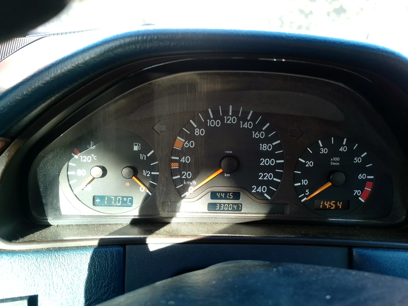 Mercedes-Benz E 200 / | Mobile.bg   10