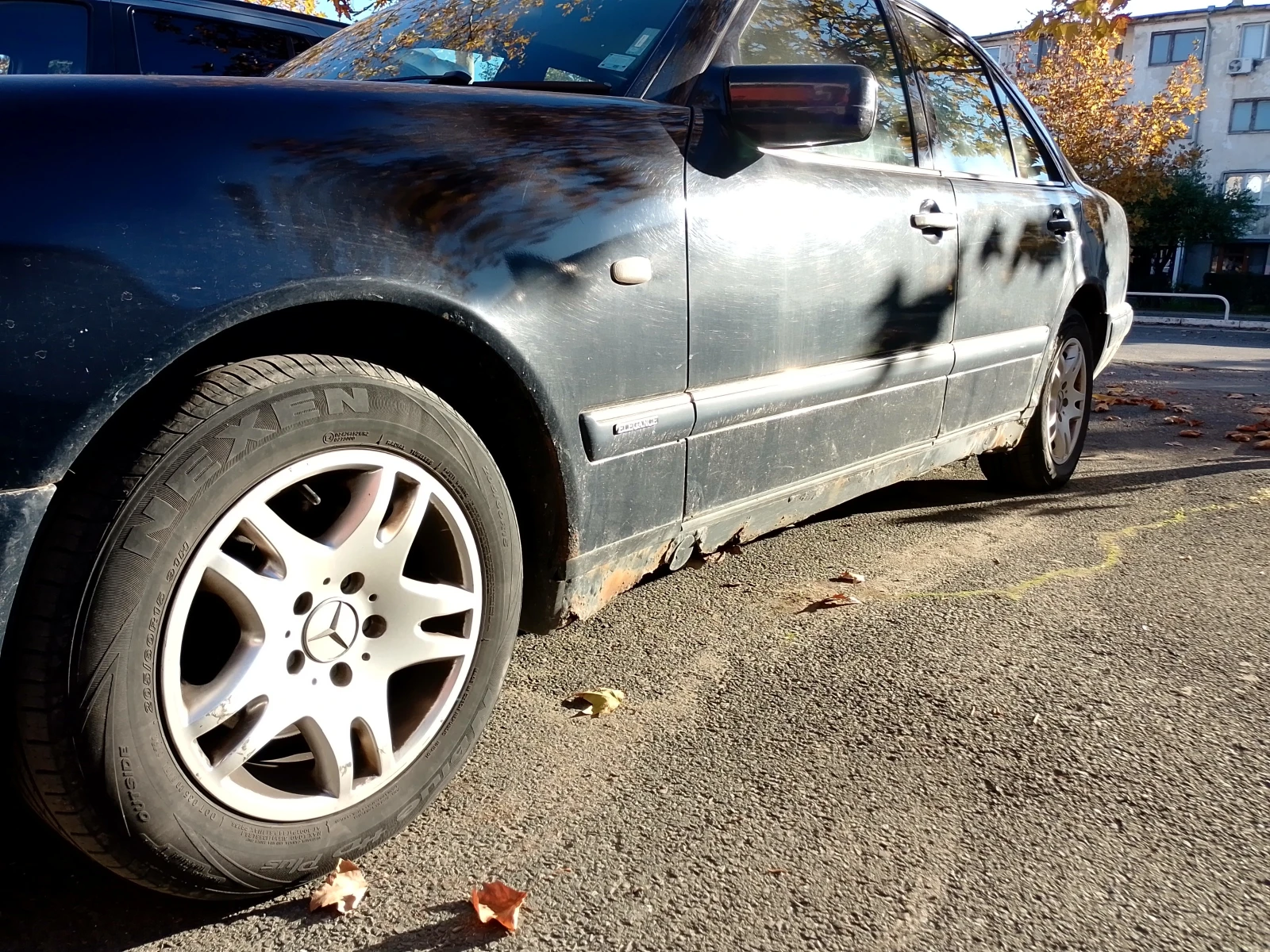 Mercedes-Benz E 200 / | Mobile.bg   6