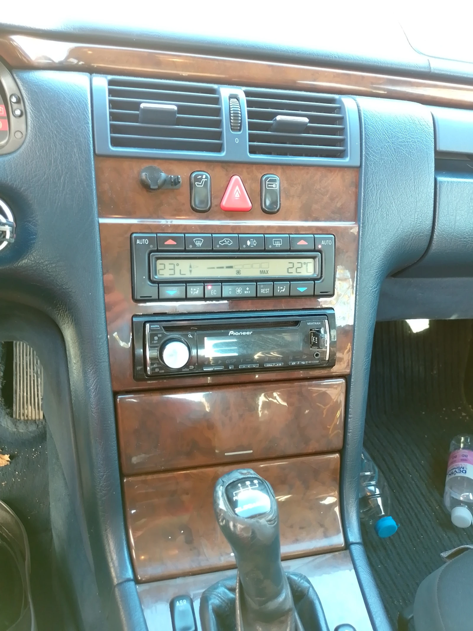 Mercedes-Benz E 200 / | Mobile.bg   9